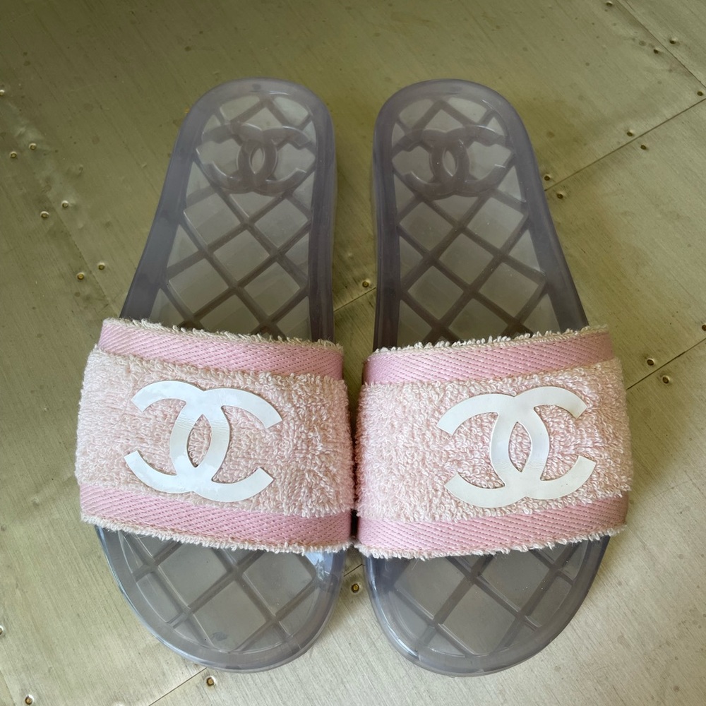 Chanel slides pink terry cloth logo sandals sz 39 - Picture 2 of 11